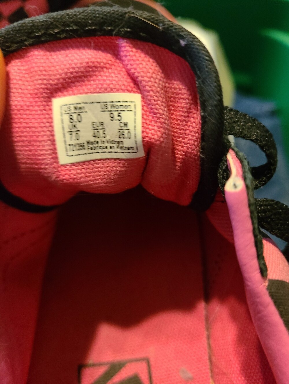 Vans - Picture 3 of 3
